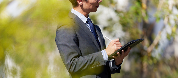 動物調査、植物調査、土壌調査や、施工条件調査（運搬、地形）のイメージ